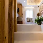 Arsenis Luxury Πλάκα