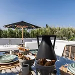 Arsenis Luxury
