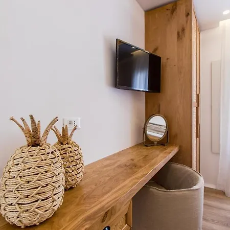 Willa Arsenis Luxury